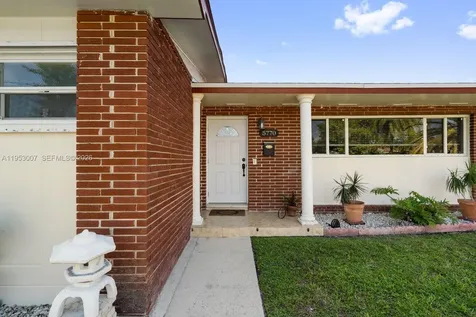 5770 NW 111th Street Hialeah FL 33012