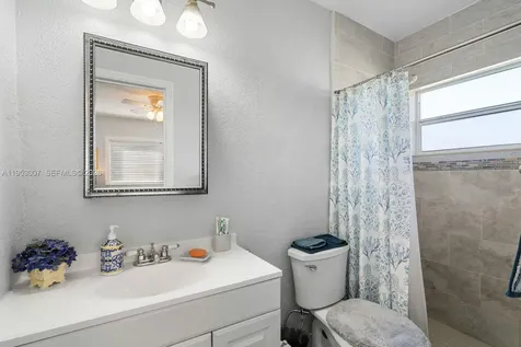 5770 NW 111th Street Hialeah FL 33012