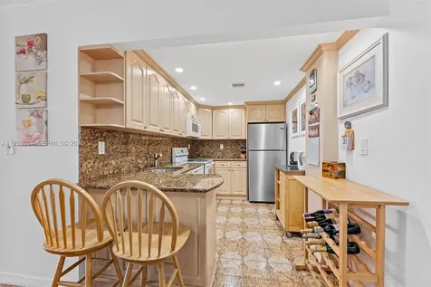 16465 NE 22nd Avenue North Miami Beach FL 33160