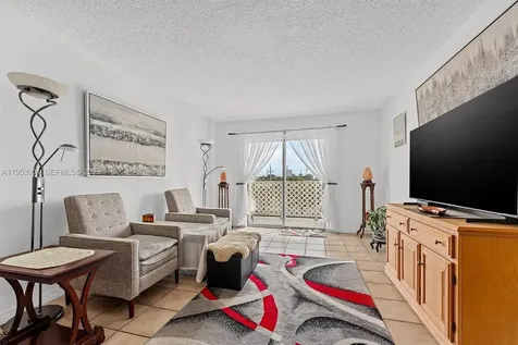 16465 NE 22nd Avenue North Miami Beach FL 33160