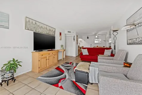 16465 NE 22nd Avenue North Miami Beach FL 33160