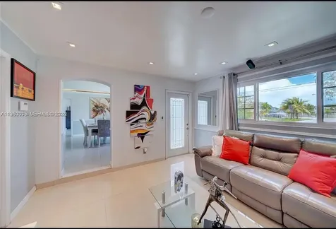 801 E 16th Place Hialeah FL 33010
