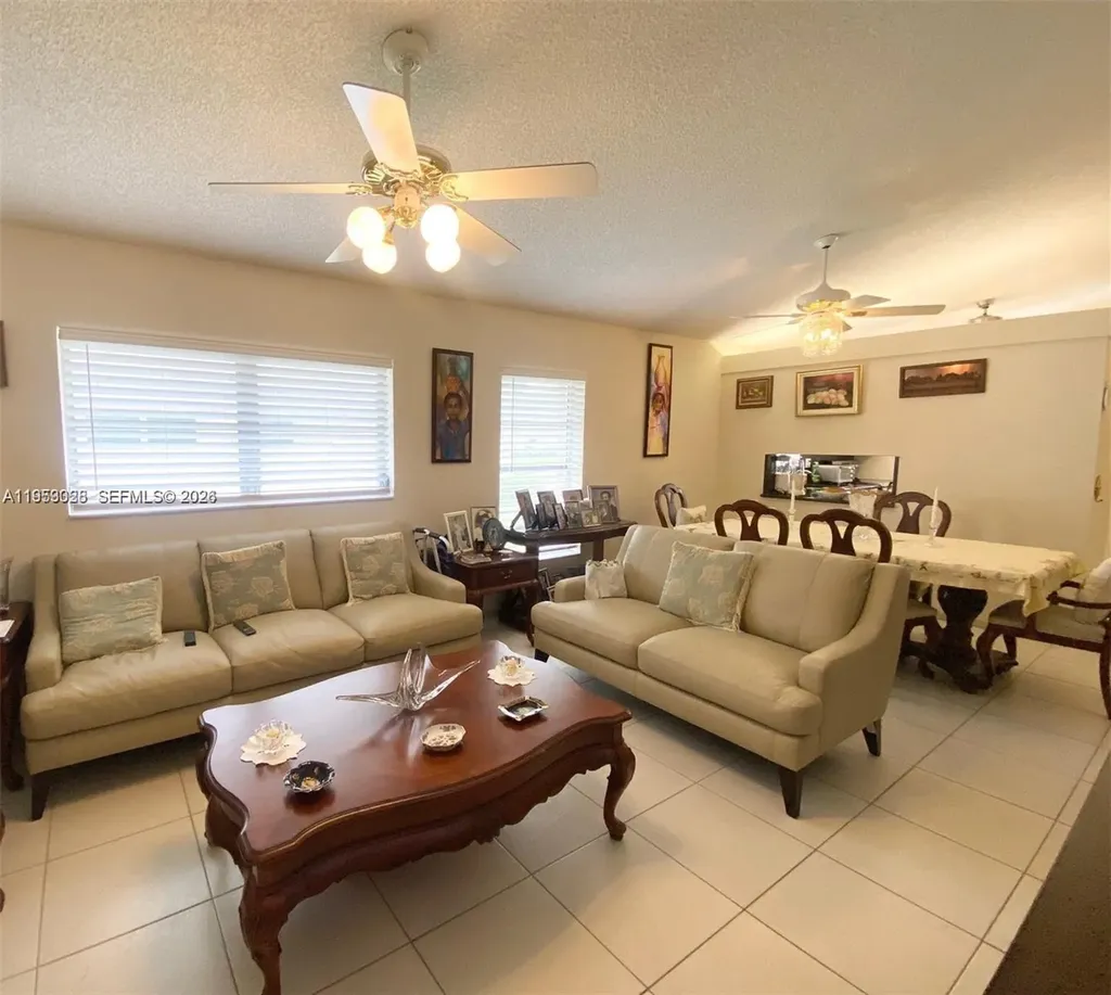 8089 Sweetbriar Way Boca Raton FL 33496