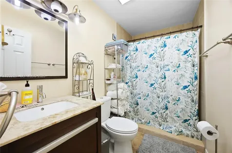 1526 NE 4th Terrace Cape Coral FL 33909
