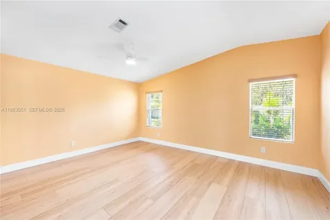 5611 SW 32nd Terrace Dania Beach FL 33312