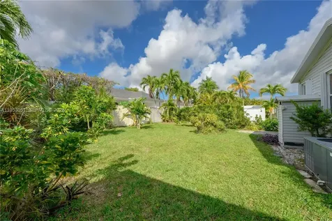 5611 SW 32nd Terrace Dania Beach FL 33312