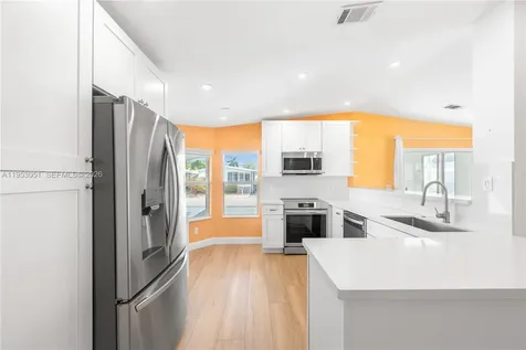 5611 SW 32nd Terrace Dania Beach FL 33312