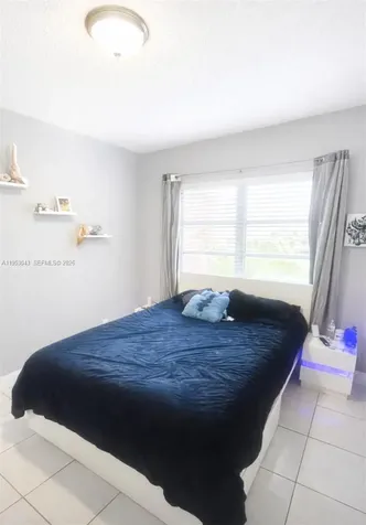 13715 Kendale Lakes Circle Miami FL 33183