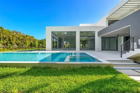 5825 SW 111th Terrace Pinecrest FL 33156