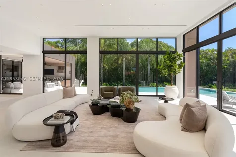 5825 SW 111th Terrace Pinecrest FL 33156