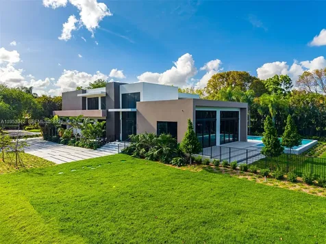 5825 SW 111th Terrace Pinecrest FL 33156