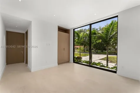 5825 SW 111th Terrace Pinecrest FL 33156