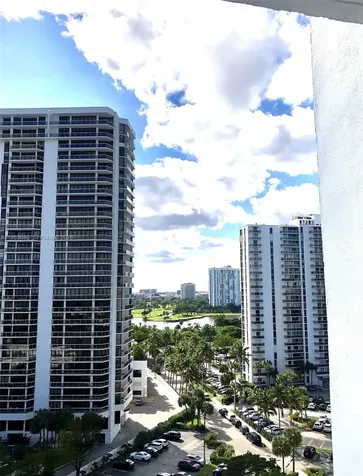20515 E Country Club Drive Aventura FL 33180