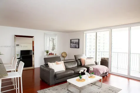 1200 Brickell Bay Drive Miami FL 33131