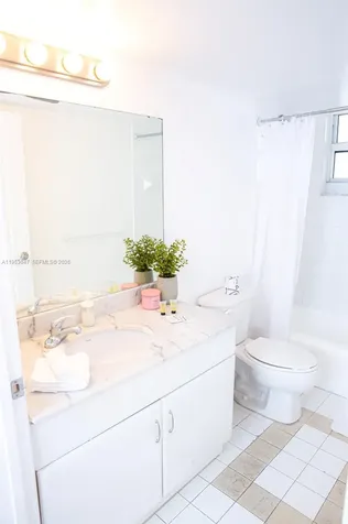 1200 Brickell Bay Drive Miami FL 33131
