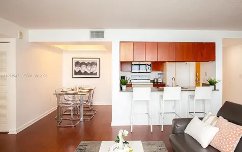 1200 Brickell Bay Drive Miami FL 33131