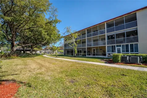 251 SW 134th Way Pembroke Pines FL 33027