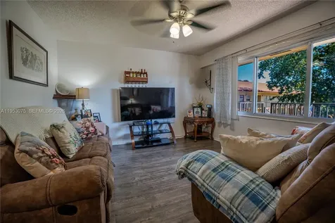 251 SW 134th Way Pembroke Pines FL 33027