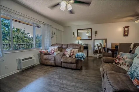 251 SW 134th Way Pembroke Pines FL 33027