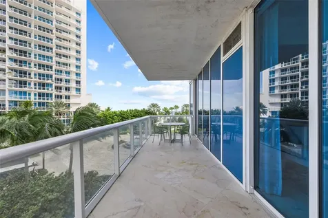 100 S Pointe Drive Miami Beach FL 33139