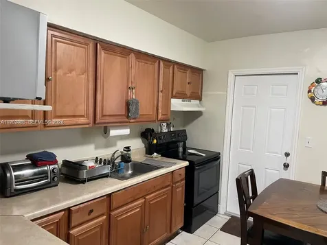 1790 NW 19th Street Miami FL 33125
