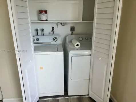 9503 SW 88th Terrace Miami FL 33176