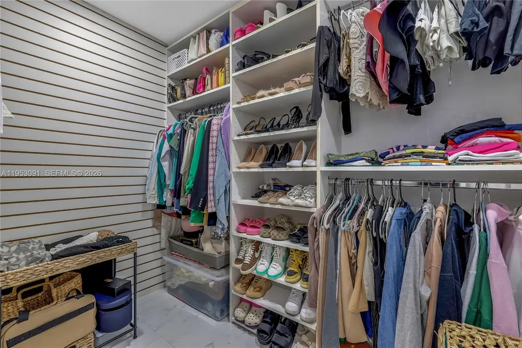 5712 Monroe Street Hollywood FL 33023