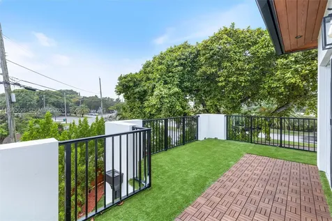 3495 SW 3rd Avenue Miami FL 33145