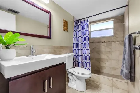 8411 Lagos De Campo Boulevard Tamarac FL 33321