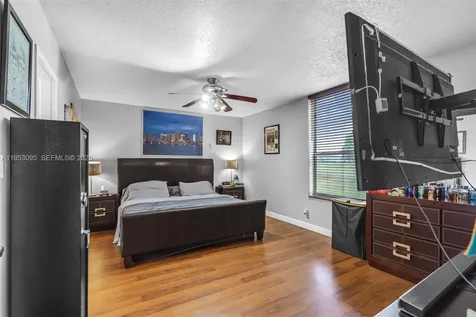 8411 Lagos De Campo Boulevard Tamarac FL 33321