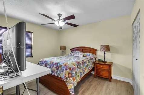 8411 Lagos De Campo Boulevard Tamarac FL 33321