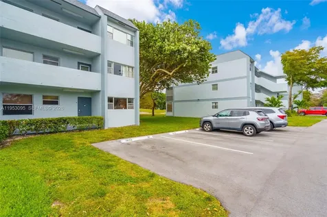 8411 Lagos De Campo Boulevard Tamarac FL 33321