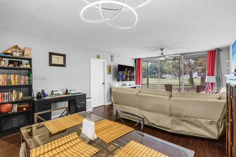 8411 Lagos De Campo Boulevard Tamarac FL 33321