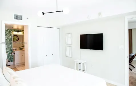 1200 Brickell Bay Drive Miami FL 33131