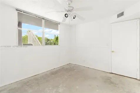 117 Royal Park Drive Oakland Park FL 33309