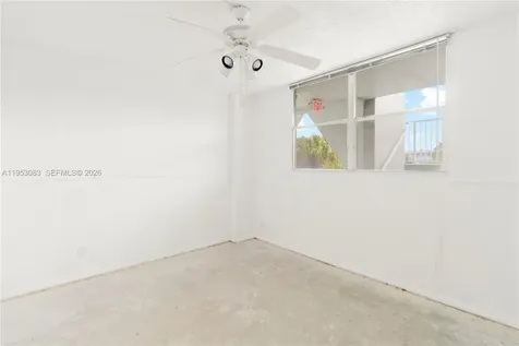 117 Royal Park Drive Oakland Park FL 33309
