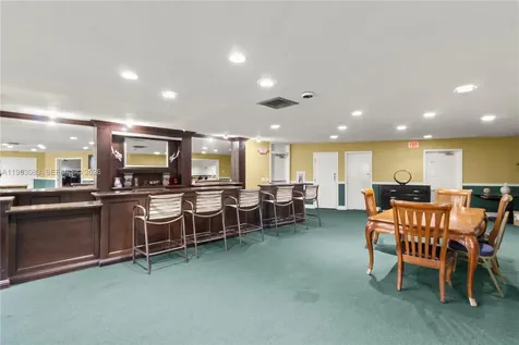 117 Royal Park Drive Oakland Park FL 33309