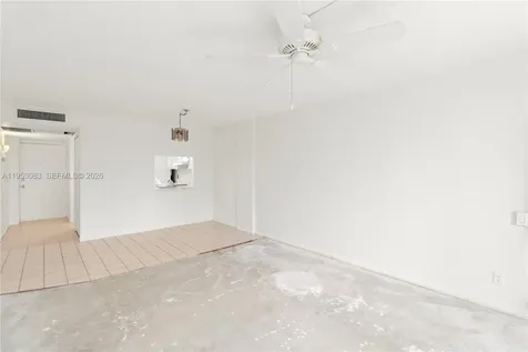 117 Royal Park Drive Oakland Park FL 33309