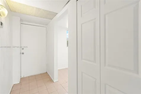 117 Royal Park Drive Oakland Park FL 33309