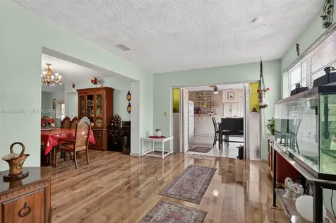 6861 SW 1st Court Pembroke Pines FL 33023