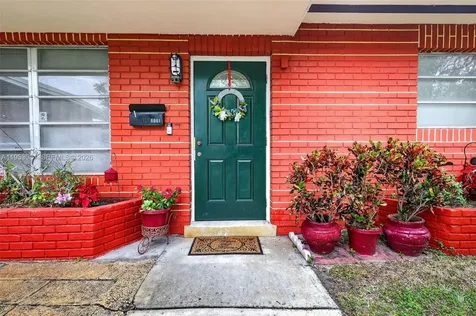 6861 SW 1st Court Pembroke Pines FL 33023