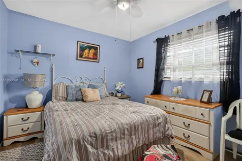 6861 SW 1st Court Pembroke Pines FL 33023