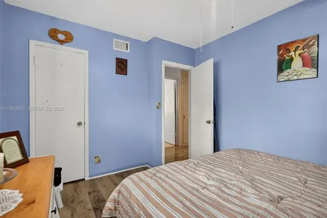 6861 SW 1st Court Pembroke Pines FL 33023