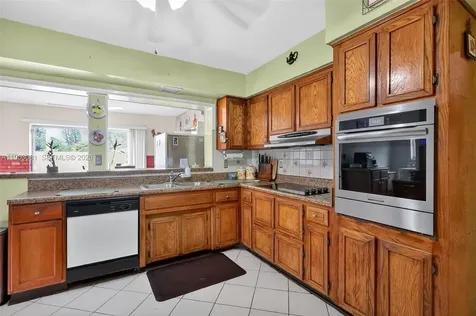 6861 SW 1st Court Pembroke Pines FL 33023