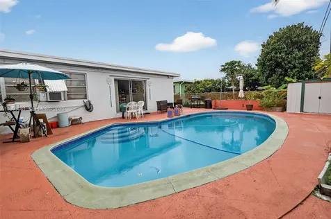 6861 SW 1st Court Pembroke Pines FL 33023