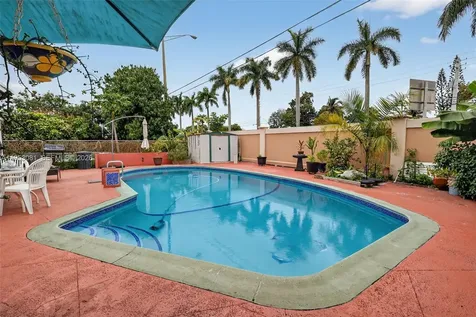 6861 SW 1st Court Pembroke Pines FL 33023