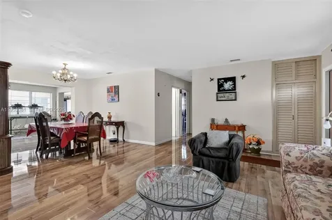 6861 SW 1st Court Pembroke Pines FL 33023