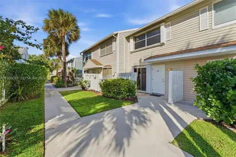 2709 NE 15th Street Pompano Beach FL 33062