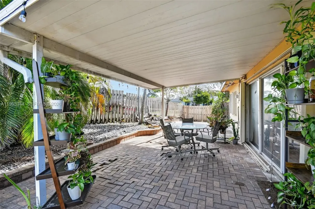 1712 High Ridge Road Lake Worth FL 33461