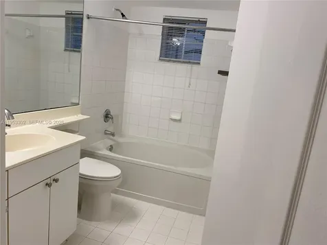 17150 N Bay Road Sunny Isles Beach FL 33160
